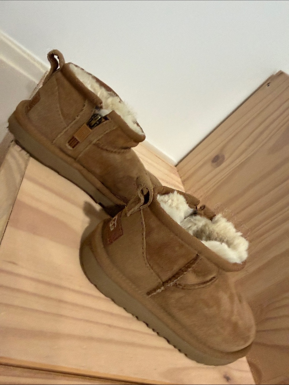 Ugg Boots - Picture 3 of 6